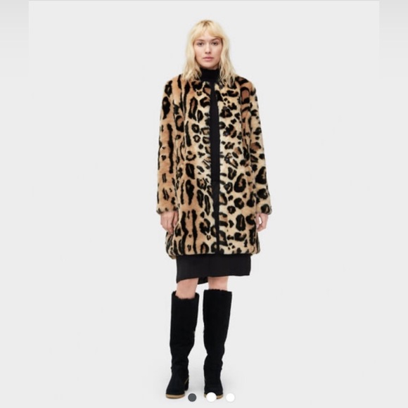 NWOT Brand New beautiful “UGG” trench style coat. - Picture 2 of 4